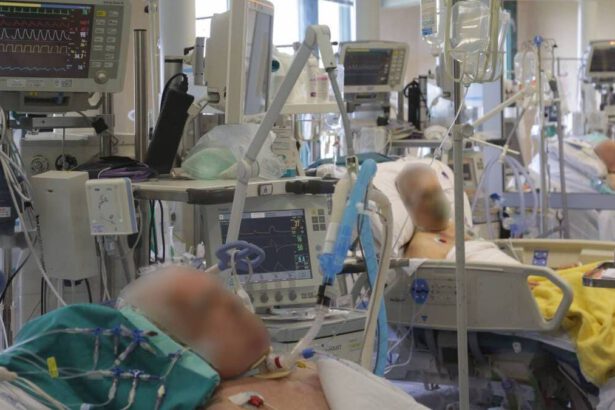 Aumento dei ricoveri in terapia intensiva: 7 su 10 sono no vax 82