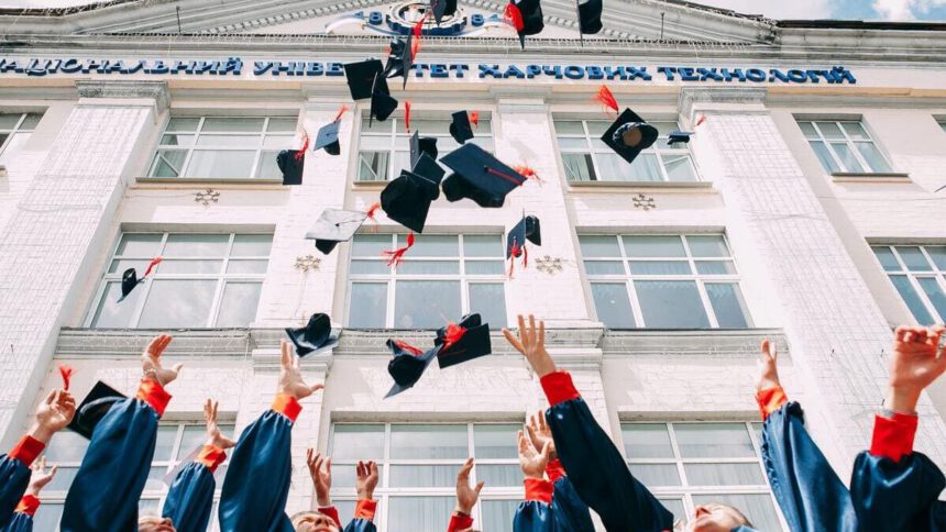 Riscatto laurea gratis, via libera dell'Inps che avverte: “Costerebbe 5 miliardi l'anno” 1