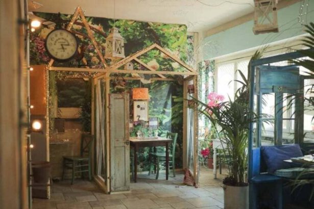 Milano, ristorante realizza casette per rispettare il distanziamento. No al plexiglass 19