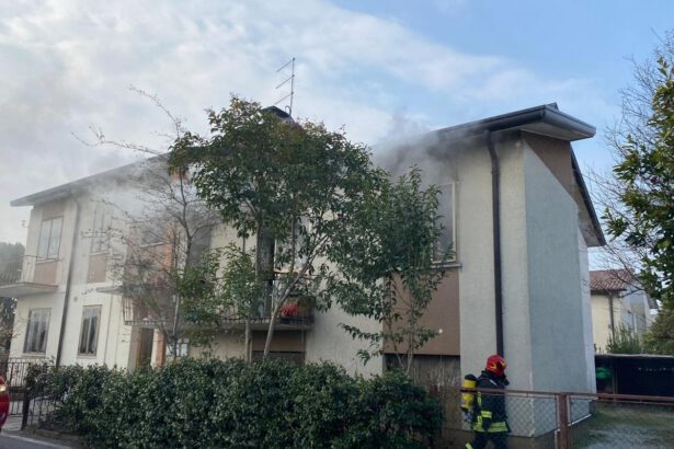 Bassano, rogo in casa: muore una donna disabile, grave il marito che la accudiva 10