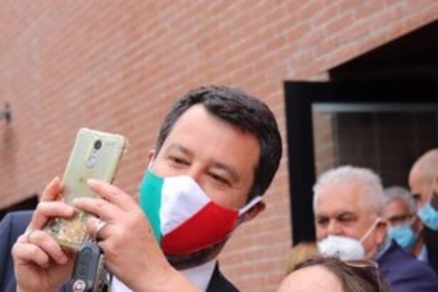 App Immuni. Salvini: "Io non scarico proprio nulla" 15