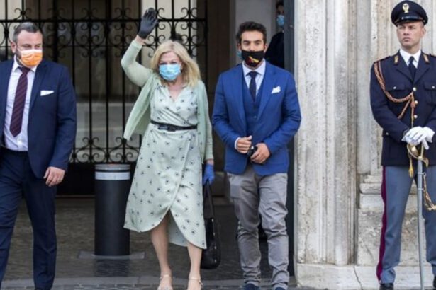 Sandra Milo: "Dopo l'incontro con Conte mi sento sollevata" 7