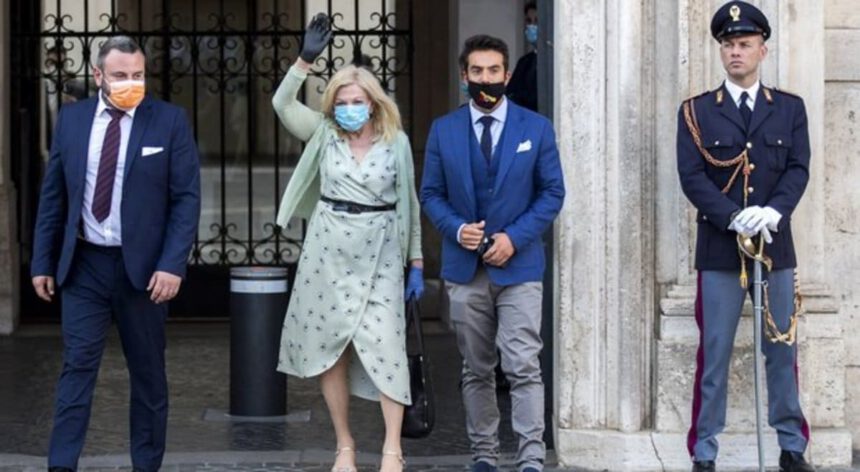 Sandra Milo: "Dopo l'incontro con Conte mi sento sollevata" 1