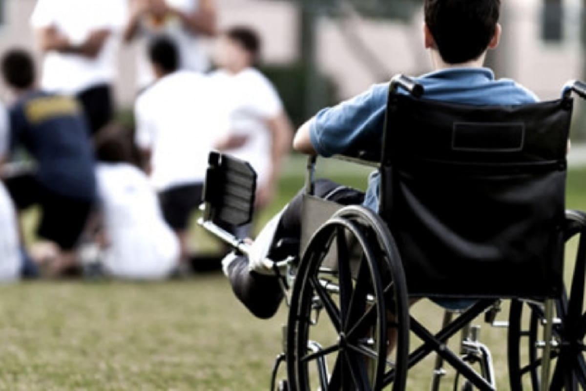 Lombardia, tagli dei fondi per le famiglie con disabili cronici. La protesta dei caregiver 13