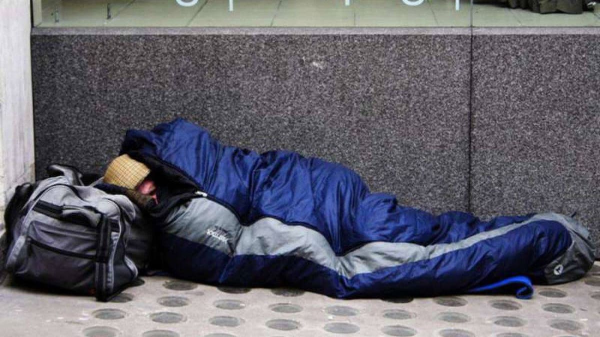 Emergenza senzatetto, 9 morti a Roma. In aumento i nuovi poveri 15