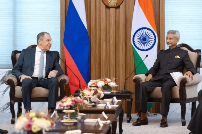 Alleanza Cina Russia: Lavrov a Nuova Delhi rafforza i rapporti con l'India 1