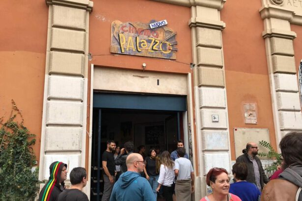 Roma, partono gli sgomberi. Nel mirino Forza Nuova, ma anche Nuovo Cinema Palazzo 13