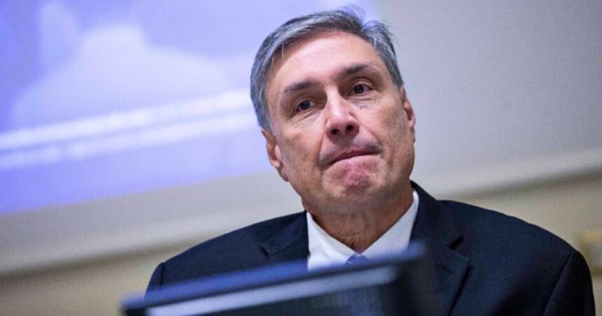 Silvestri smonta le bufale su Omicron: "Basta panico, per i vaccinati è come un'influenza" 1