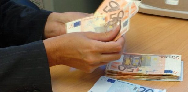 Cassa integrazione: "Non arriverà prima della fine di maggio" 19