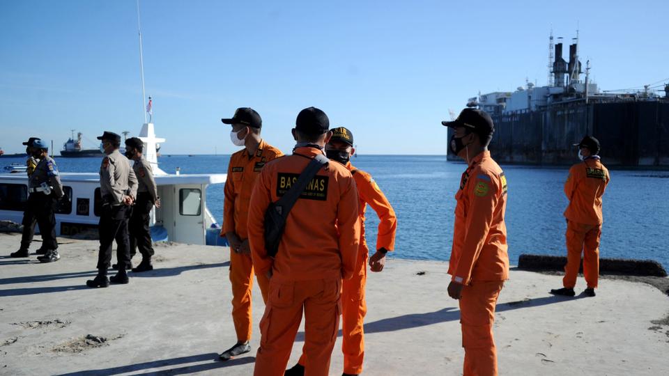 Indonesia, nessuna traccia del sottomarino scomparso: all'equipaggio restano 17 ore di ossigeno 3