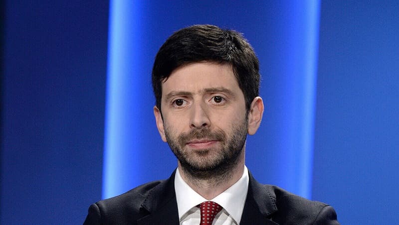 Cambia ancora il colore delle regioni, peggiora la Val d'Aosta: da arancione a rossa 3 Colore delle regioni italiane: il monitoraggio per lunedì 3 maggio