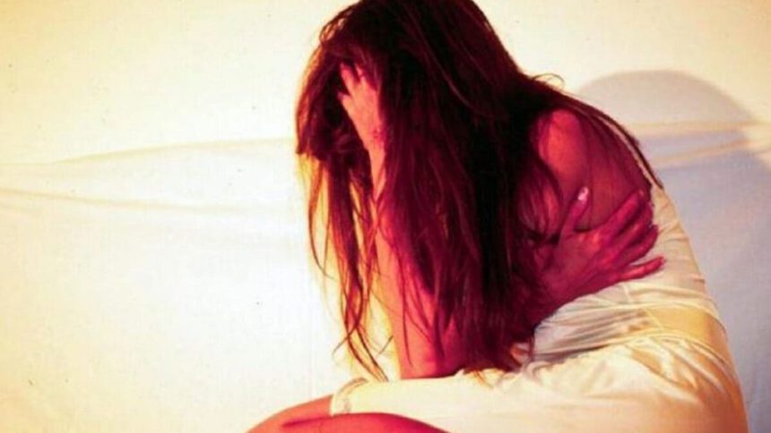 Stupro di Capodanno: “Nuda e piena di lividi”. Complici i genitori dei minori indagati 1