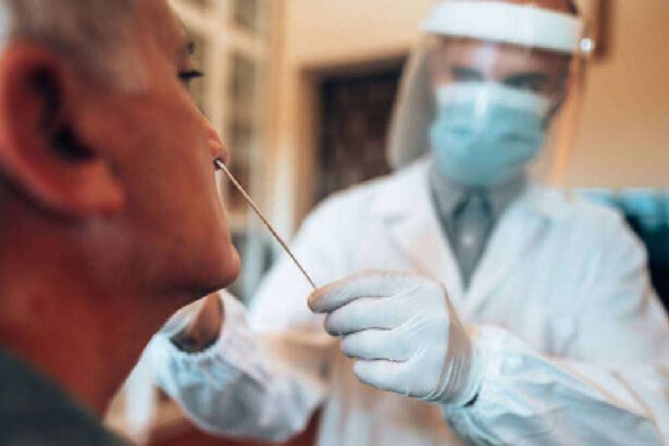 Tamponi Covid: perché continuare a farli nonostante i vaccini 18