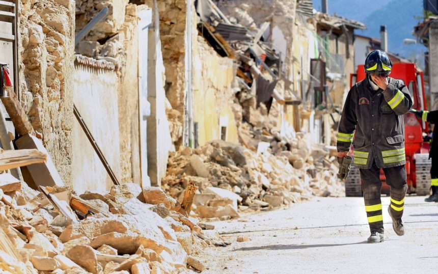 Terremoto L'Aquila: 309 dolorosi rintocchi per le vittime della catastrofe del 2009 1