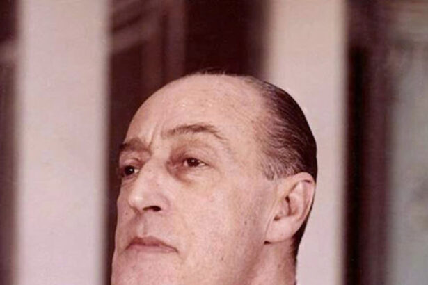 Roma, 15 aprile 1967: muore Antonio De Curtis, in arte Totò, il Principe della risata italiana 16