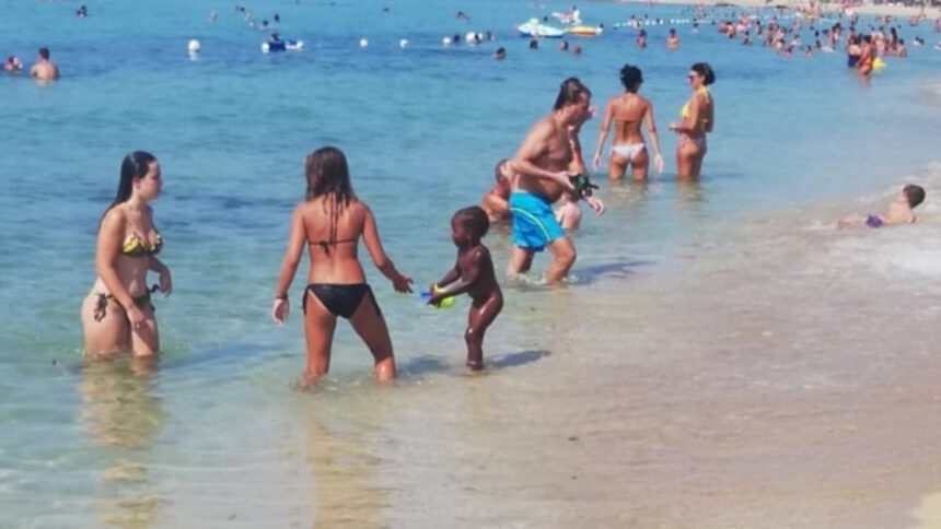 “Lavora tranquilla, pensiamo noi a tua figlia”, le bagti di Trapani aiutano la venditrice ambulante 1