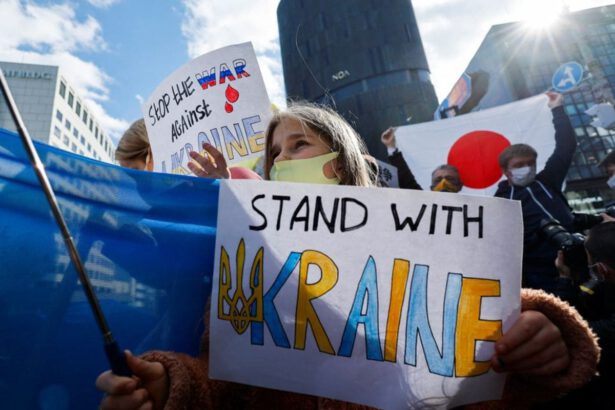 Kiev dichiara lo stato di emergenza, gli Usa: "Russia prepara invasione in poche ore" 14