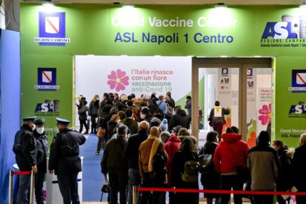 Regioni in difficoltà con le vaccinazioni: arriva il soccorso del Governo, ma mancano le dosi 18