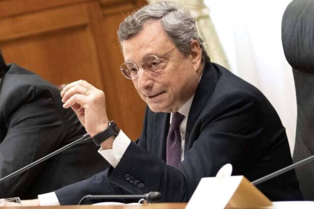 Vaccino obbligatorio per lavorare: si decide il 5 gennaio. Contrari Lega e M5S 7