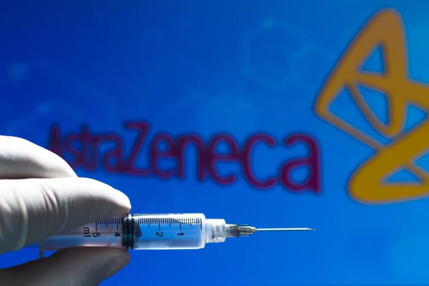 Vaccino AstraZeneca, via libera in Gran Bretagna. Vaccinazioni dal 4 gennaio 2 Vaccino AstraZeneca, via libera in Gran Bretagna. Vaccinazioni dal 4 gennaio 1