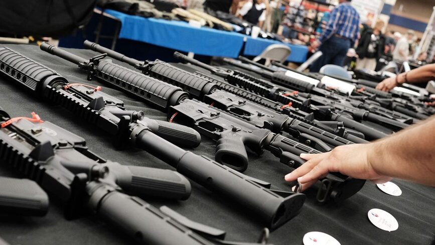 Nel 2021 sequestro di armi record negli aeroporti americani 4