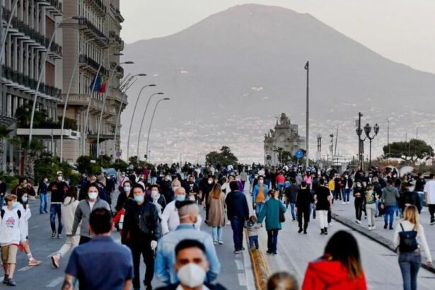 Colori delle Regioni da lunedì 19 aprile: c'è chi rischia la zona rossa e chi punta a quella gialla 7