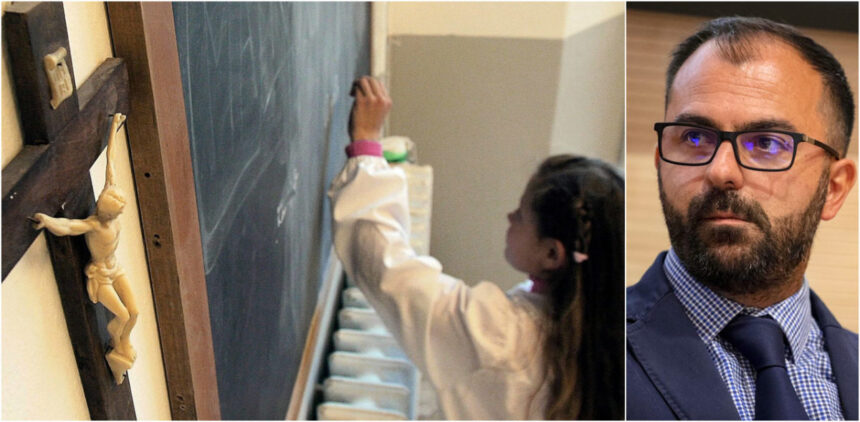 “Niente crocifisso nelle scuole, mettiamo una cartina geografica”, la proposta del Ministro Fioramonti 1