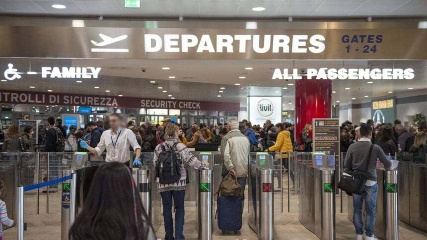 Europa: ecco dove gli italiani possono andare in vacanza 2 Europa: ecco dove gli italiani possono andare in vacanza 1