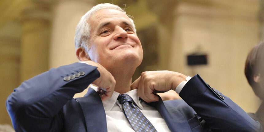 Vitalizio confermato al corrotto Formigoni, insorge il M5S: "Non conoscono vergogna" 1