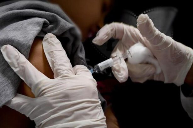 Il vaccino non si spreca: l'Italia prepara le riserve per le dosi in eccesso ed è boom di richieste 74