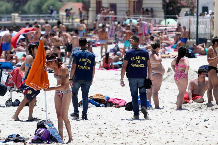 Pericolo zona gialla: quali le Regioni più a rischio. Speranza: "Cambiare gli indicatori" 1