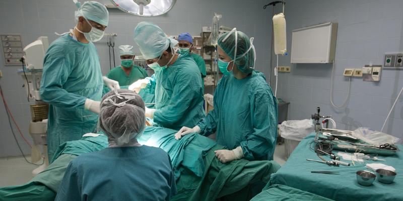 Padova, rimosso tumore di 5 kg dal petto di un ragazzo di 16 anni: "Successo di squadra" 3