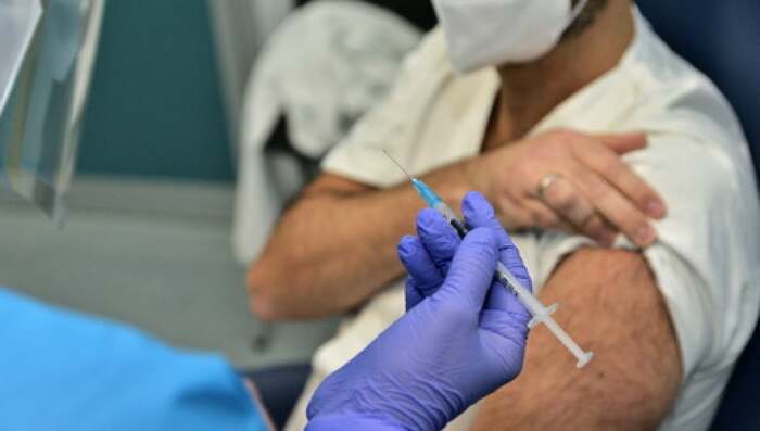 Consulta si esprime sulla costituzionalità dell'obbligo vaccinale: cosa cambia da oggi 4 Consulta si esprime sulla costituzionalità dell'obbligo vaccinale: cosa cambia da oggi 3