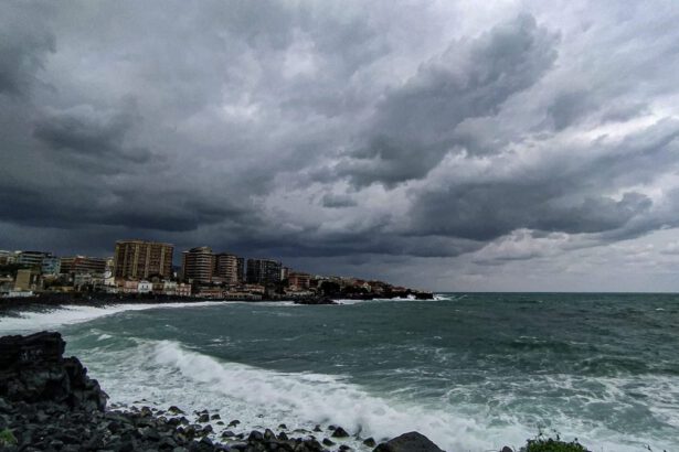 Meteo, arriva il Ciclone Poppea: cosa succederà nel weekend? 13