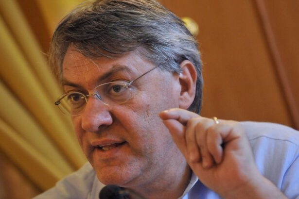 Caro bollette e inflazione, Cgil: “200 euro ogni mese in busta paga” 18