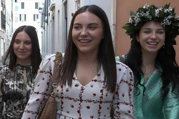 Record di famiglia, 3 gemelle laureate insieme: "Emoziote arrivare al 110 e lode” 19