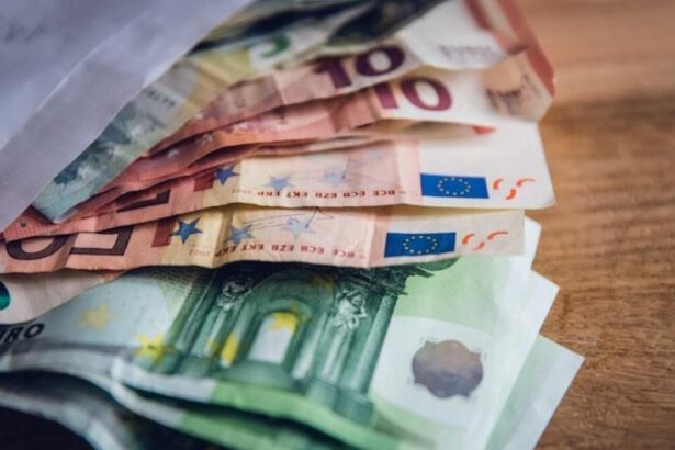 Tredicesima, quanto viene pagata e a chi spetta: perché sono previsti aumenti? 13