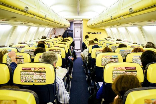 Ryanair, da maggio nuove regole su check-in e bagagli. Cosa sapere 11
