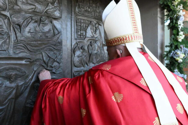 Giubileo 2025, la Porta Santa a Rebibbia un evento epocale 13