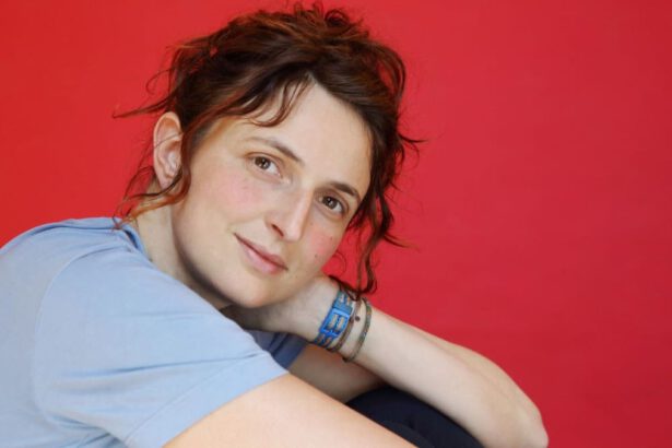 Chi è Alice Rohrwacher, candidata all'Oscar 2023 con il corto Le Pupille 11