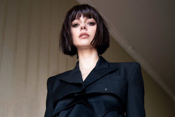 Annalisa, disperata e leggera in "Mon Amour" 11