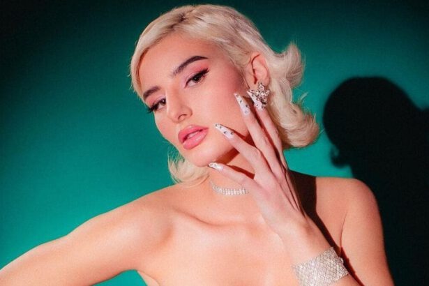 Chi è Beatrice Quinta, seconda finalista X Factor che non vuol essere associata a Rkomi 11