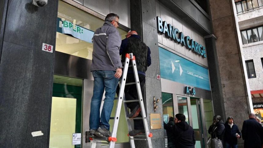Carige diventa Bper, code agli sportelli, online e conti inaccessibili: fino a quando i disagi? 1