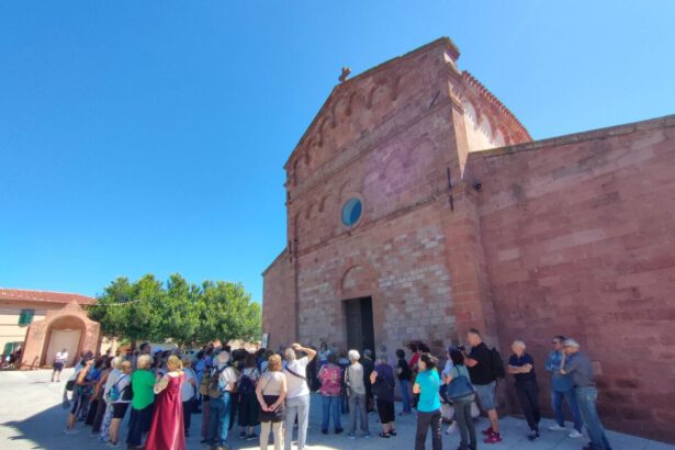 Italia Romanica: "Lo spendore delle chiese aperte, lunga tradizione in Sardegna" 19