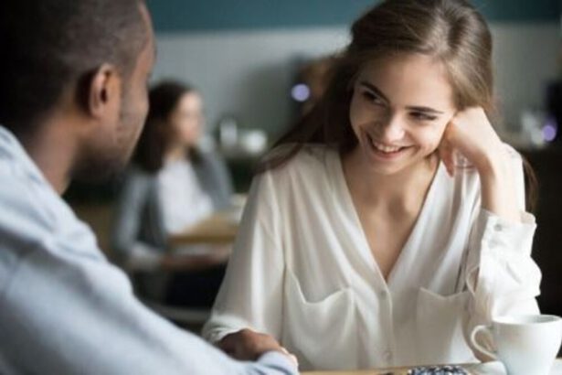 Come capire se piaci a un ragazzo: 3 semplici trucchi 19