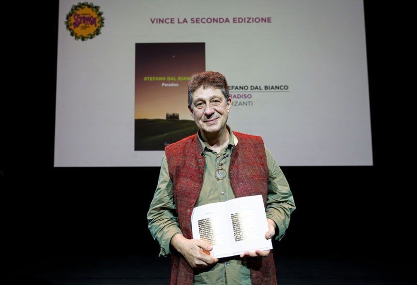 Premio Strega Poesia 2024: vince l'elogio al rapporto tra uomo e natura di Stefano Dal Bianco 1