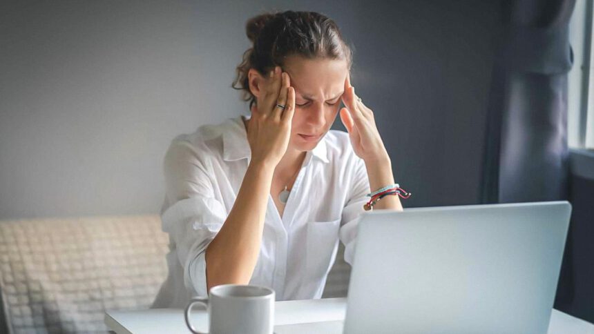 La dipendenza da lavoro è una malattia: come riconoscerla e guarire in 3 passi 1