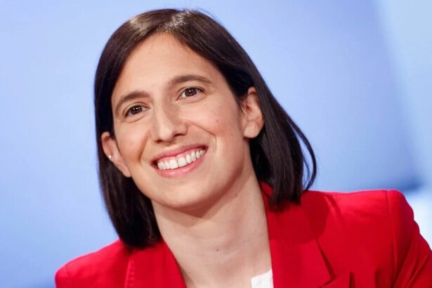 Chi è Elly Schlein, giovane deputata candidata alla segreteria del PD 17