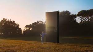 Fotovoltaico in 3D, il compromesso tra design ed efficienza 3 Fotovoltaico in 3d - monolite