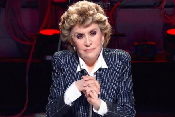 90 anni di Franca Leosini: dallo stile giornalistico inconfondibile ai 3 casi di cronaca nera più noti 75